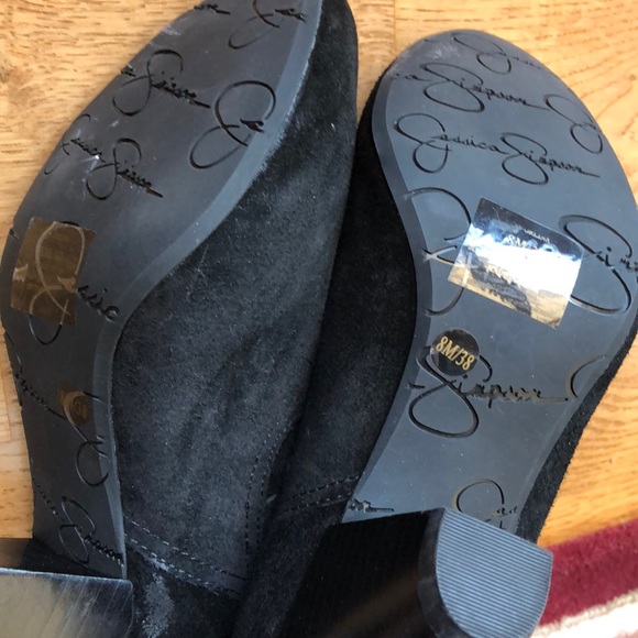 🔥Jessica Simpson Sued cut outs Bootie size 8 - Picture 5 of 7
